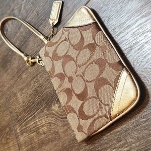 NWOT Authentic Coach Wristlet - Gold